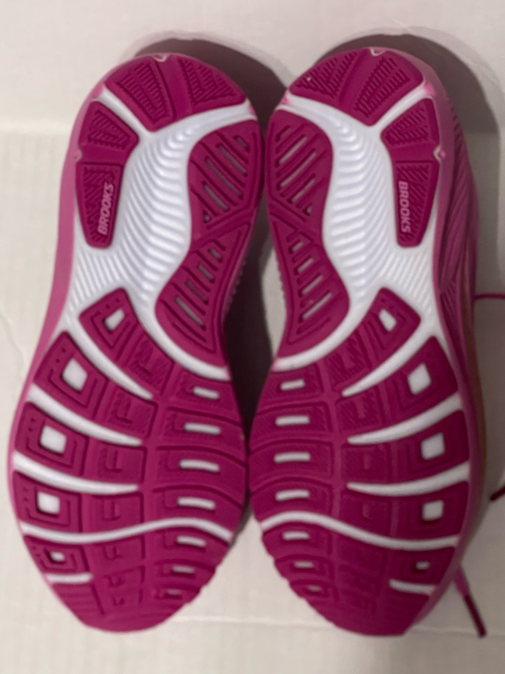 Brooks Ghost 17 - Women’s 7.5 - Pink/Fuchsia/Gold - NIB - Picture 7 of 8
